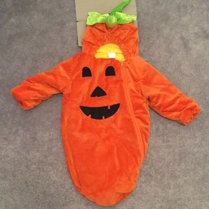 Halloween Pumpkin Bunting Costume NWT